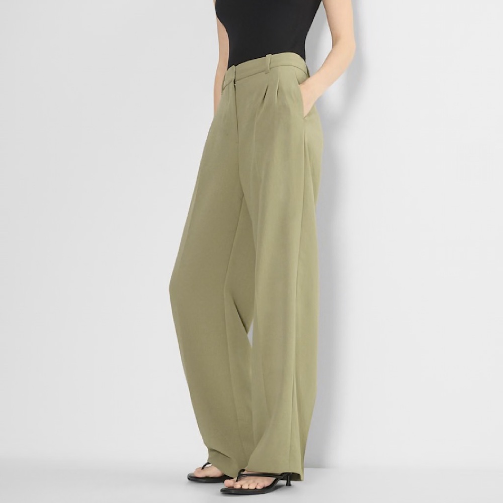 Aritzia Wilfred Effortless Pants in Sage